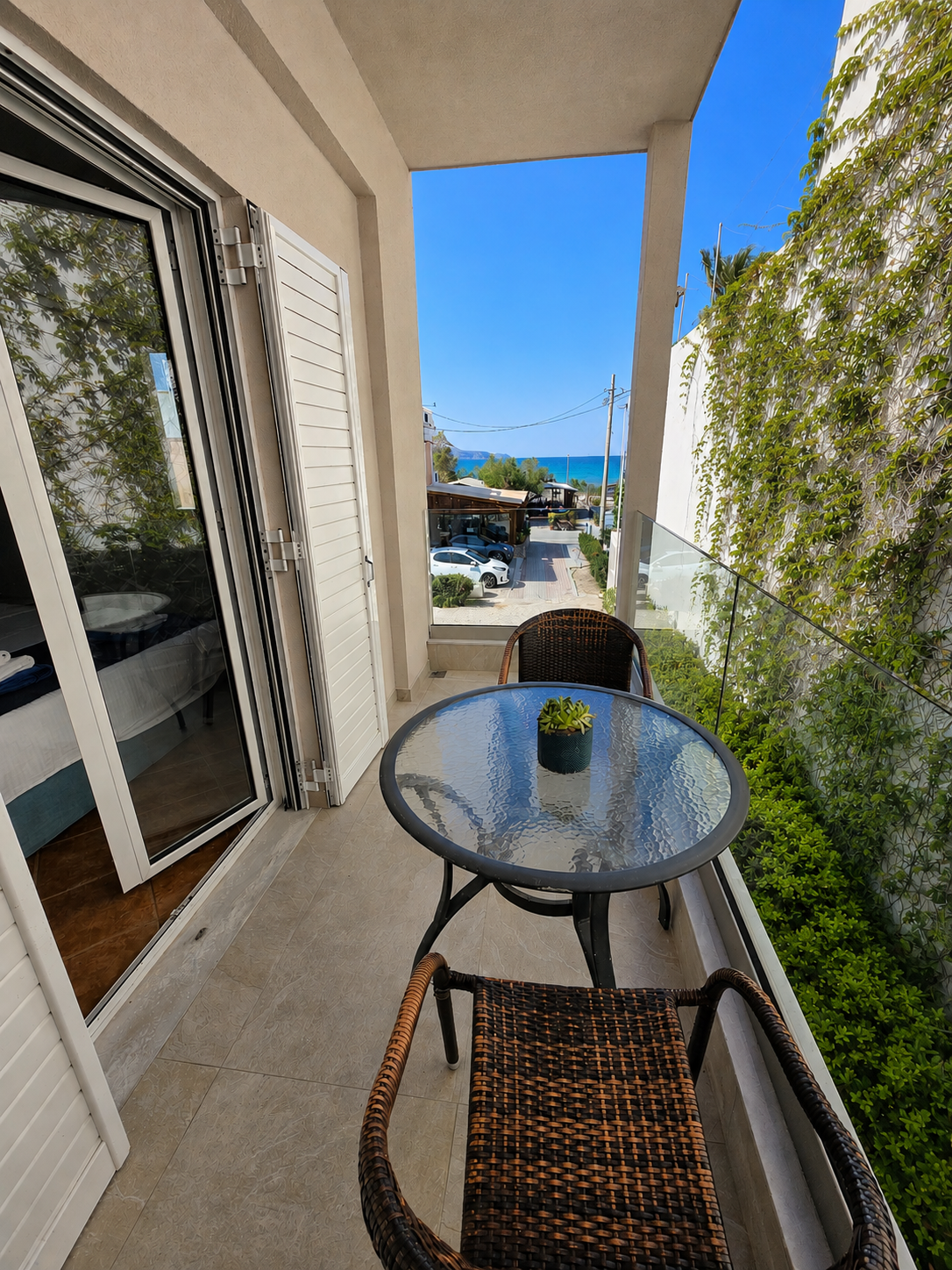 balcony 3