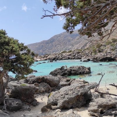 Διαμερίσματα Έλενα Αλμυρίδα